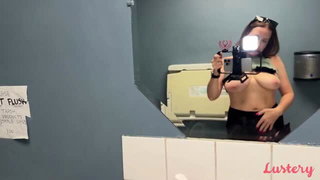 Avril in bathroom role play xxx video